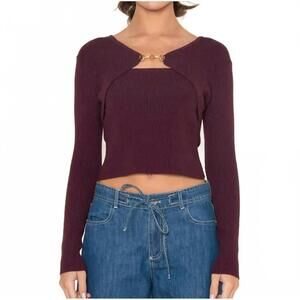 NEW FORE COLLECTION brenna buckle v-neck knit top in burgundy